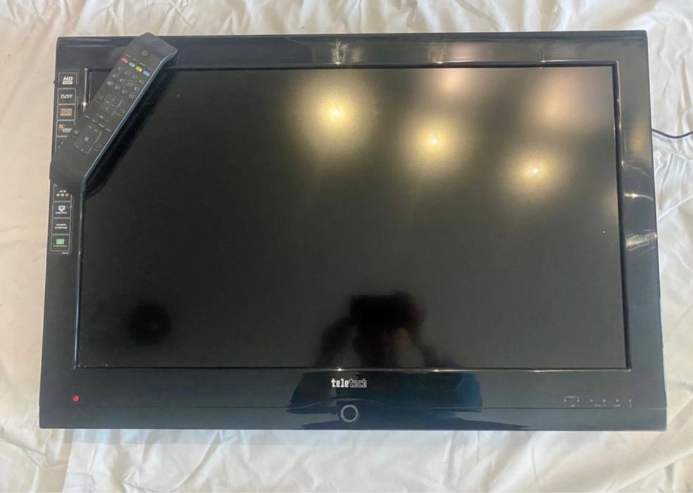 Tv Teletech, diagonala 82 cm