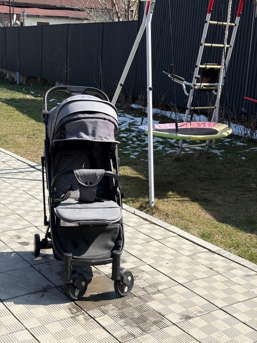 Коляска прогулочная