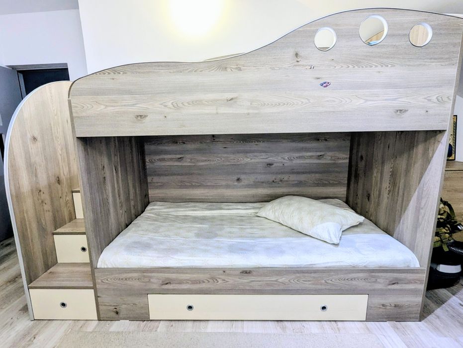 Pat supraetajat copii