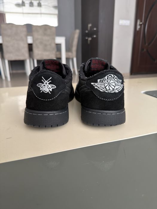 Jordan 1 travis scott черни