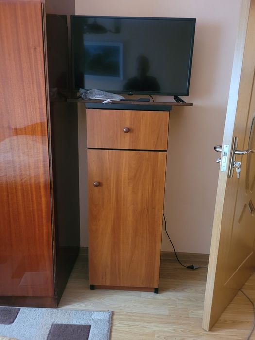 Mobilă pentru dormitor GRATUIT!