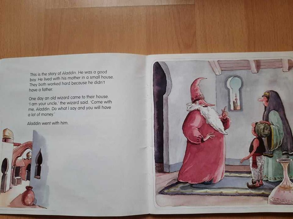 Книжки за любознателни деца и пораснали деца на английски