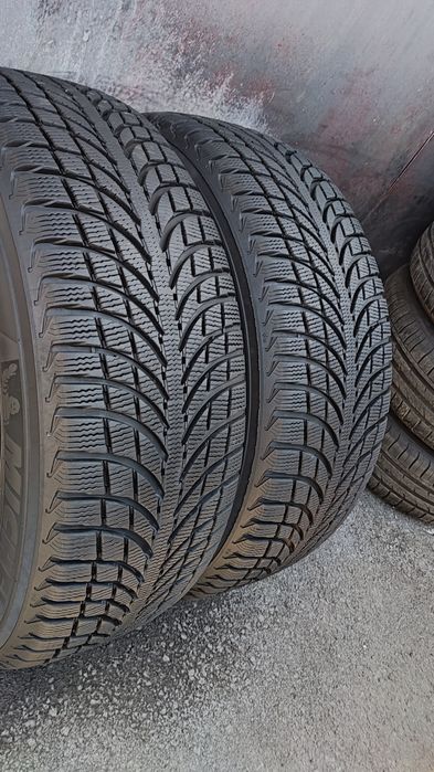 2броя зимни гуми 235/60/17 Michelin Latitude Alpin
dot23