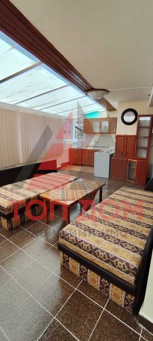 Дава се под наем Двустаен апартамент в Варна, Център - 50 кв.м за 484.5 € - Снимка #3