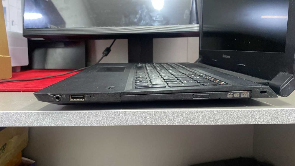 ноутбук Lenovo B50-70