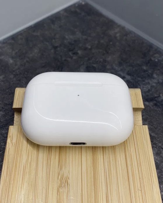 Airpods Pro Case/Кейс Оргинал 100% Состояния Как Новый(без наушник)