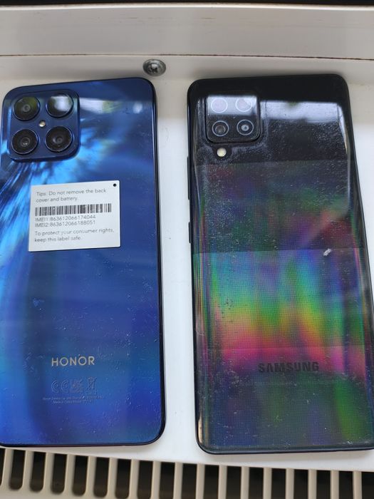 Vând două telefoane Honor X8, Samsung A42