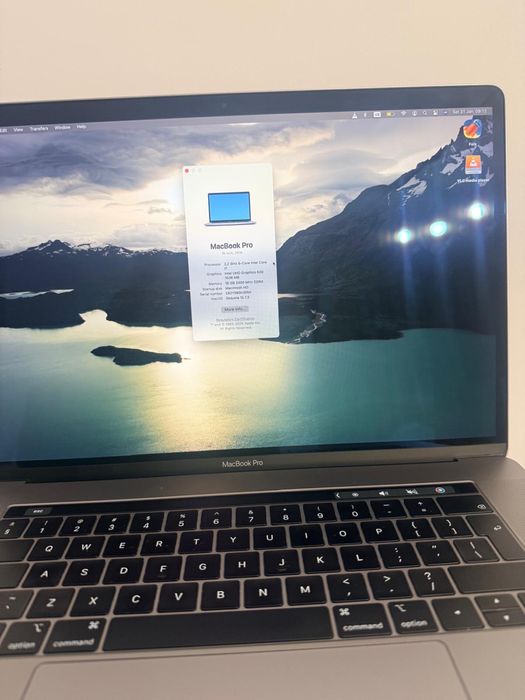 MacBook Pro 15" A1990