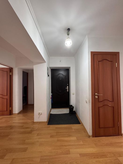 Продам 4-х комнатную квартиру