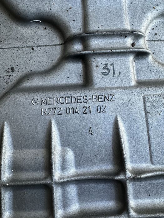 Картер двигателя