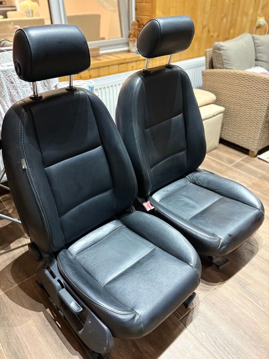 Седалки за А4 Б7