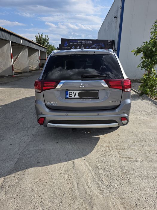 MITSUBISHI Outlander 2017 — imagine 4