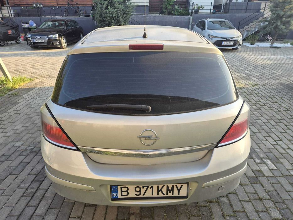 Vand Opel Astra H Hatchback 2006 1.4 Benzina + GPL (perfectă pentru Glovo, Tazz, Wolt, etc)