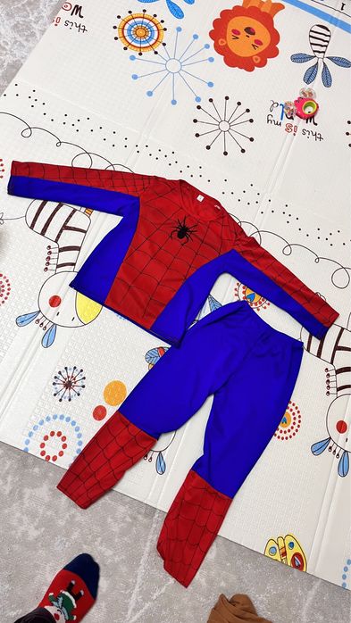 Костюм человек паук