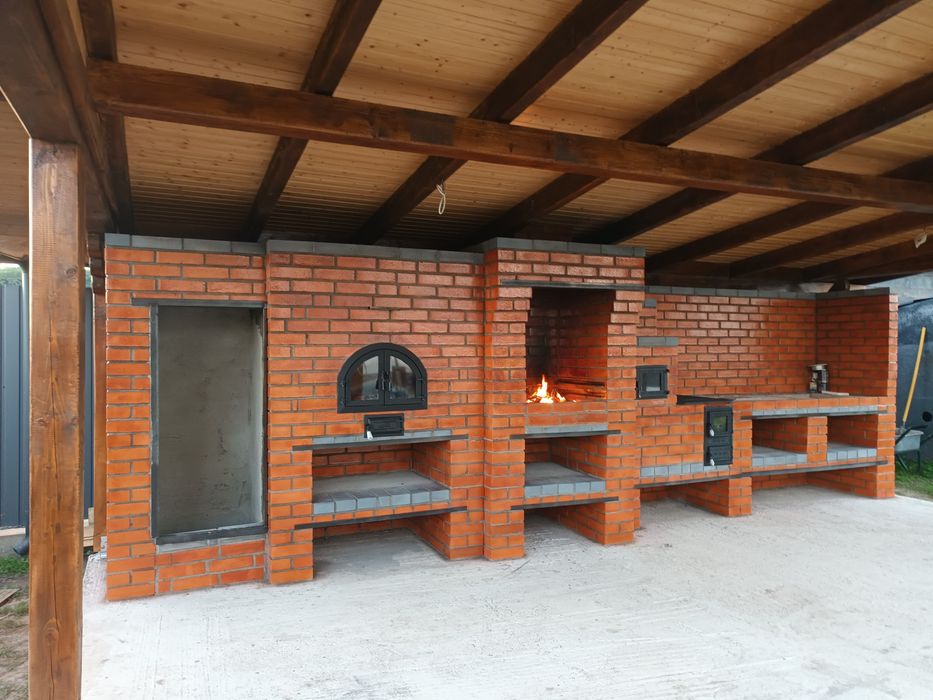 Seminee tip centrala și barbeque