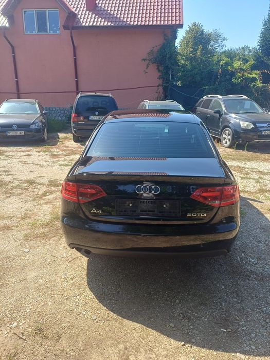 AUDI A4.B8.Motor 2.0 tdi.