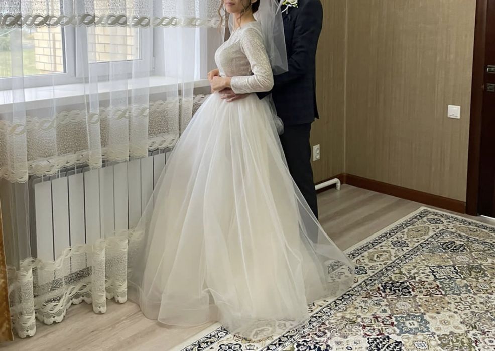 Свадебное платье