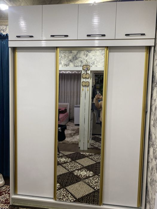 Мебиль устаси цехда хохлаган усулизда ясашади