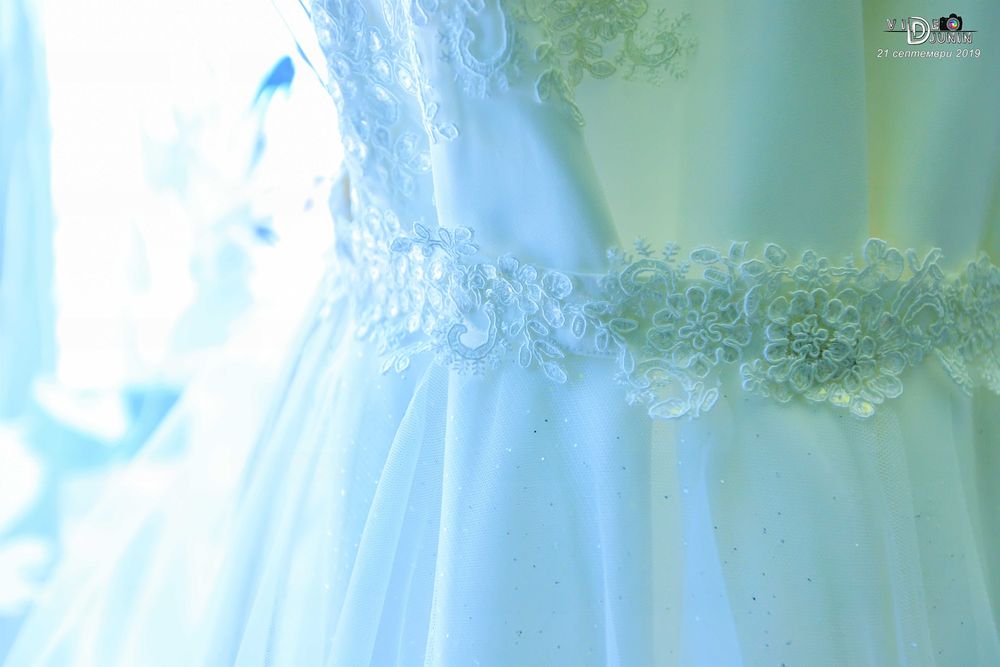 Булчинска/сватбена рокля