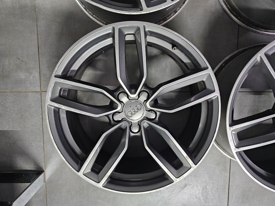 Set 4 Jante Audi S3, RS3, A3, V8 Originale, R19, foarte usoare! Diamond cut