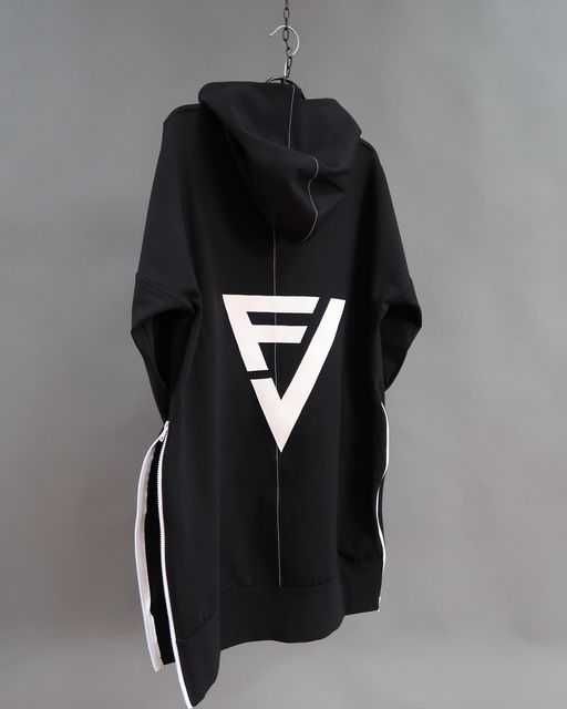 Vand Hoodie marime universala potrivit pentru M-L