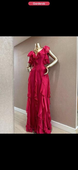 Элегантное платье