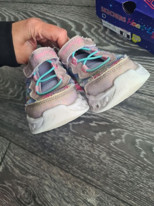 Adidasi Skechers mărimea 24