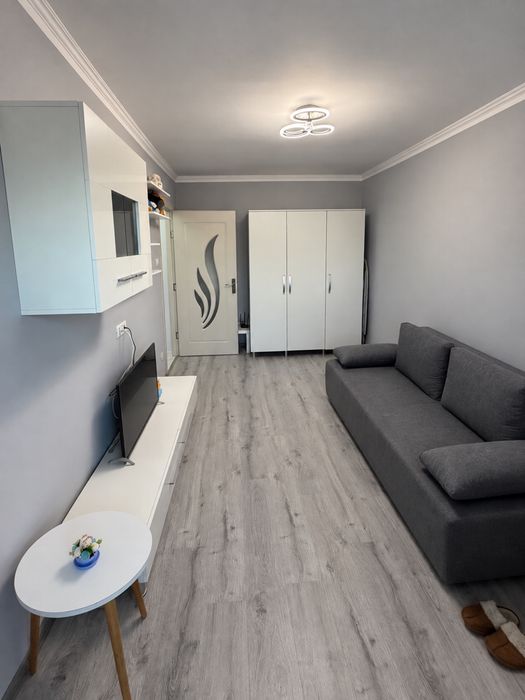 Vând apartament cu o camera - General Praporgescu