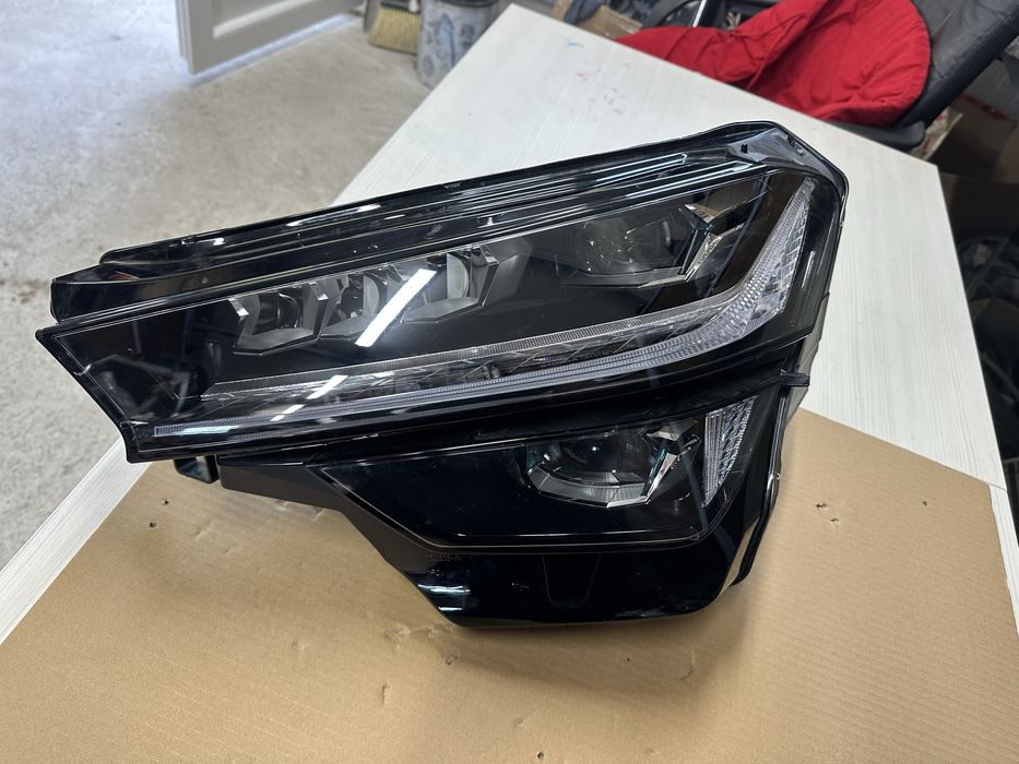 Far stânga full led skoda lodiaq.cod:57h941035.