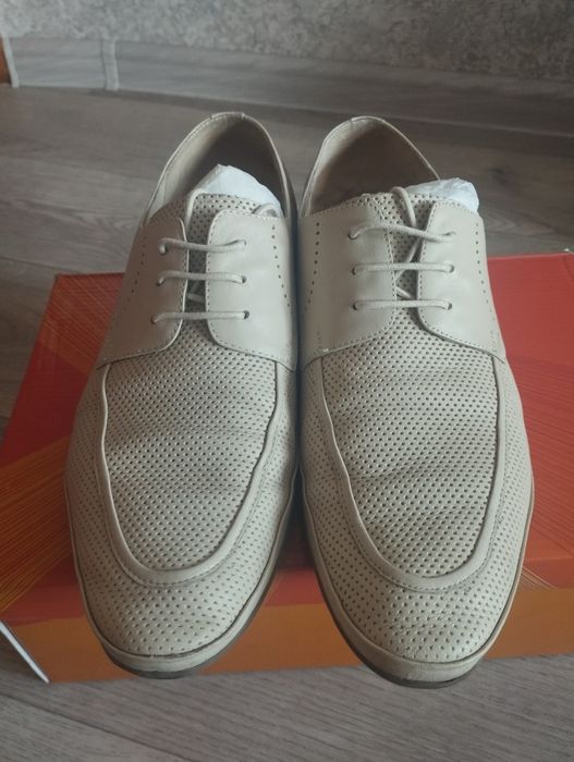 Продам летние туфли