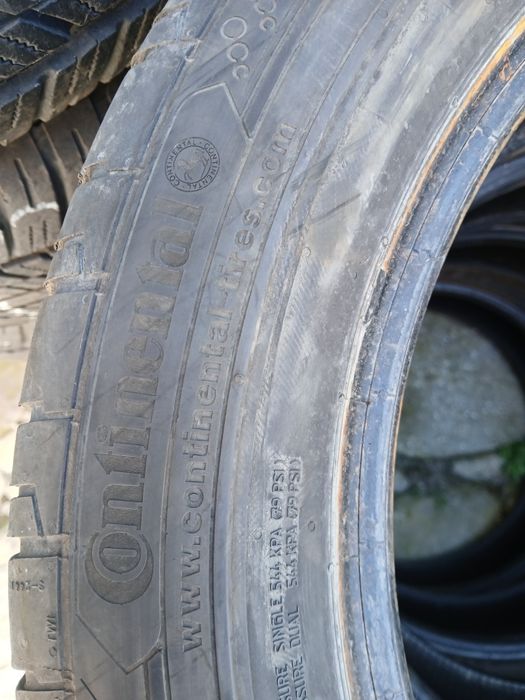 225 55 17  С  за бус Продават се 4 броя