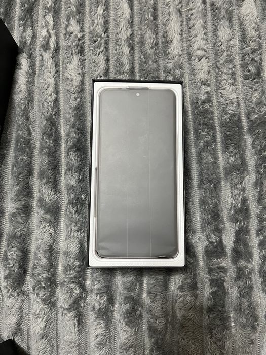 Продам телефон Vivo V50 Lite