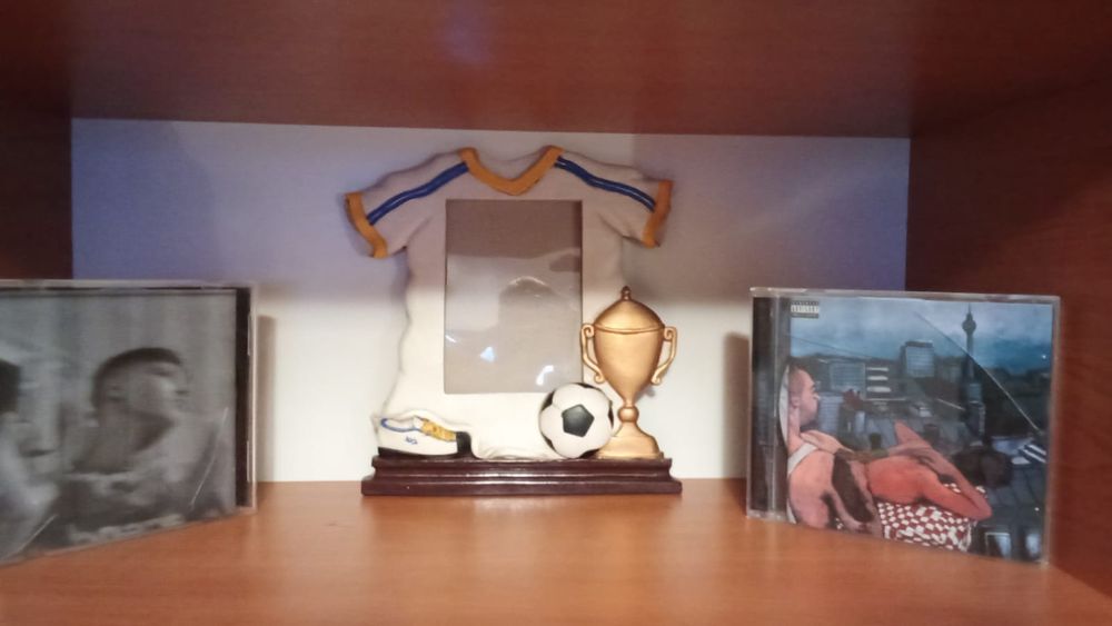 Albume cu muzica, Nane,Bvcovia,Paraziții,B.U.G Mafia etc