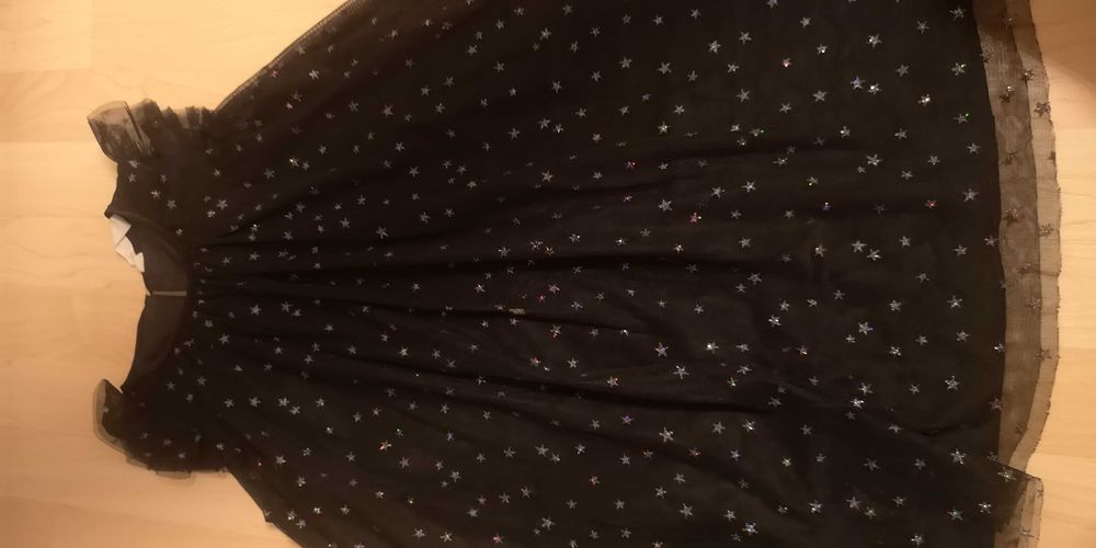 rochie de ocazie pe 8-9 ani, marime 134.