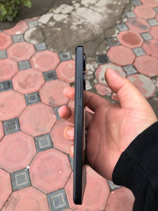 Redmi 13C holati yaxshi