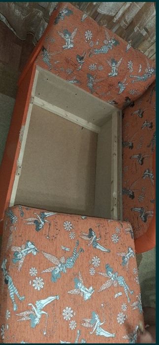 Детский диван в хорошем состояний