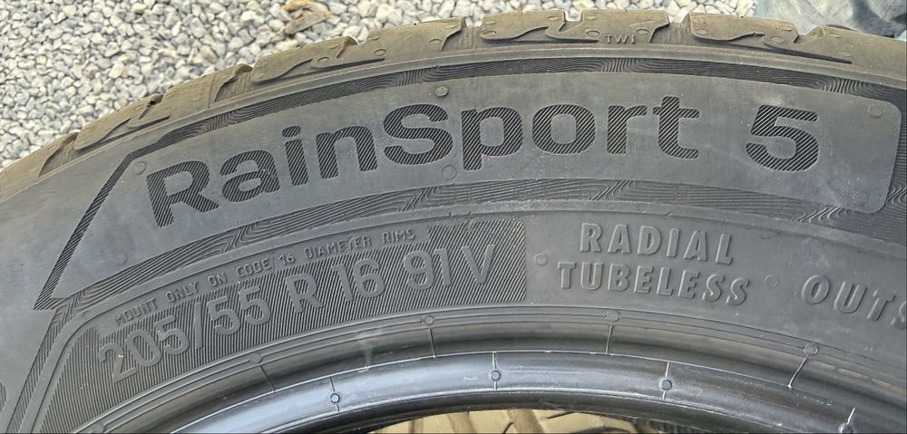 4бр 205/55/16 на 7мм с 21дот Унироял