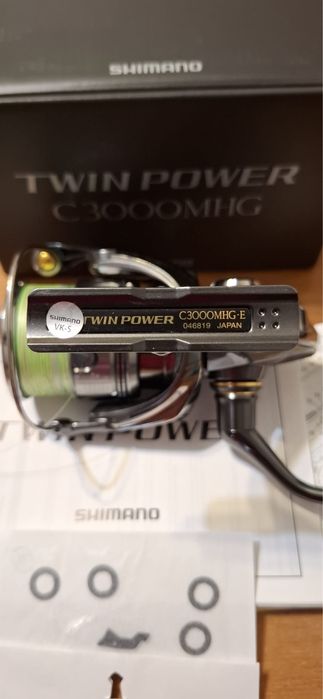 Mulineta shimano Twin power C3000MHG
