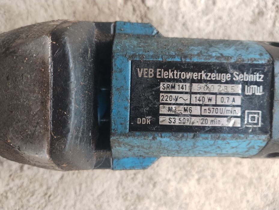 Машина за резбоване