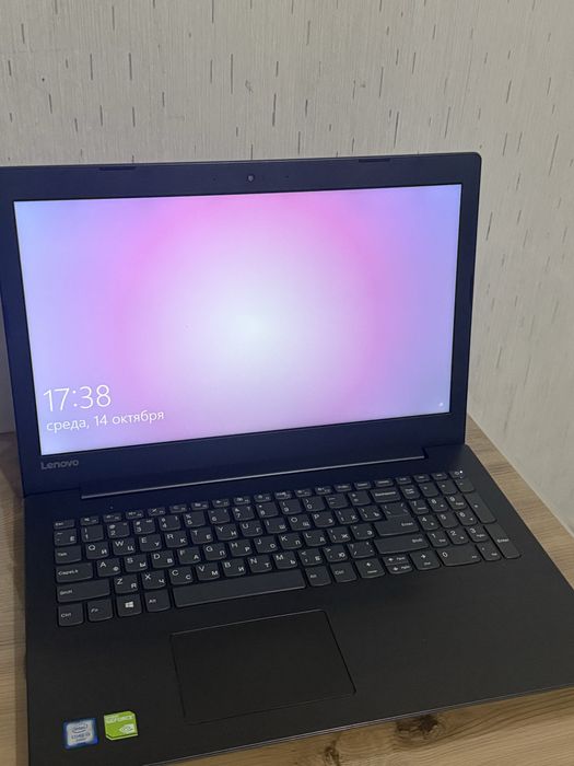 Продам ноутбук Lenovo  в хорршем состояний
