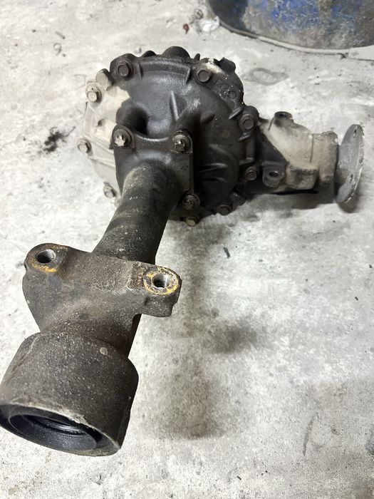 Редуктор передни на Тайота прадо