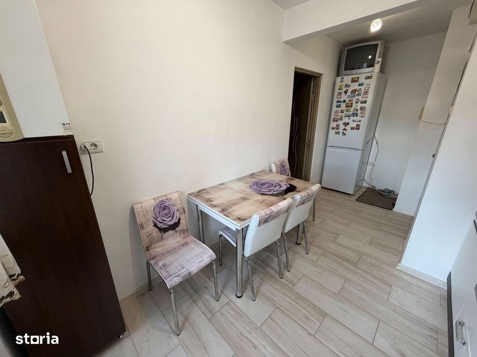 Apartament 2 camere, etaj 2 - zona Cetate