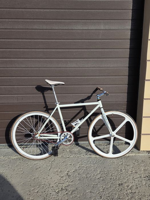 Продаётся велосипед Фикс