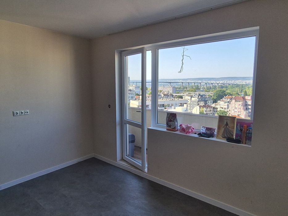 Продава се Тристаен апартамент в Варна, Аспарухово - 105 кв.м за 899 €/кв.м - Снимка #3