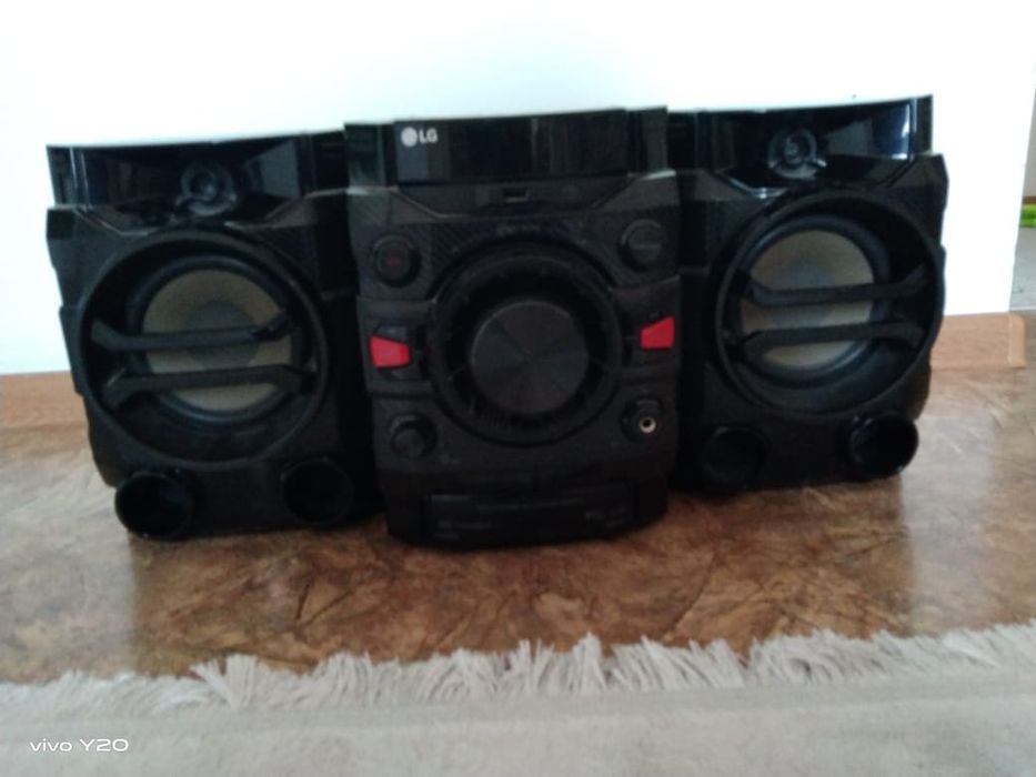 Продам музыкалный центр