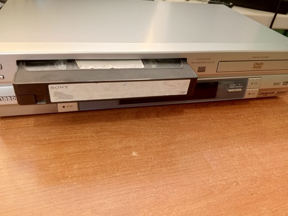 Продам Panasonic  nv-vp 32