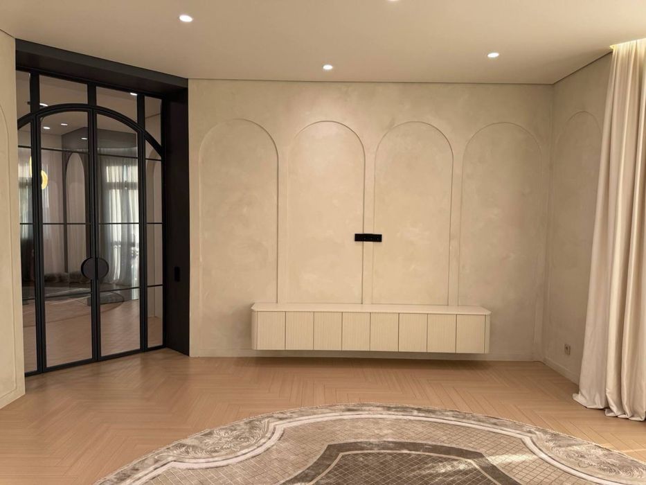 ЖК Parisien 4/7/8   Мукими, Новостройка Golden House