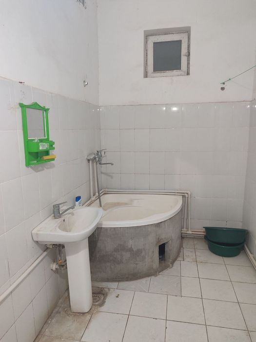 Hovli ijaraga beriladi