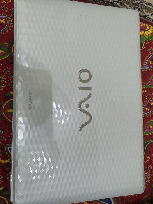 Ноутбук sony VAIO VPCEL3S1R