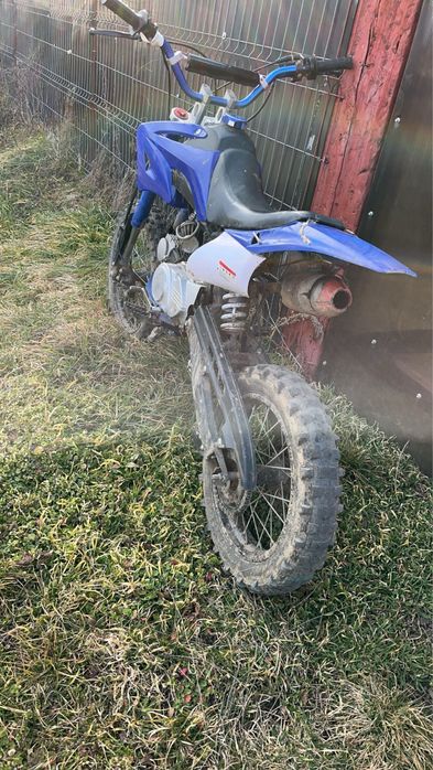 Vand cross de 125 în stare buna mai multe detali la telefon